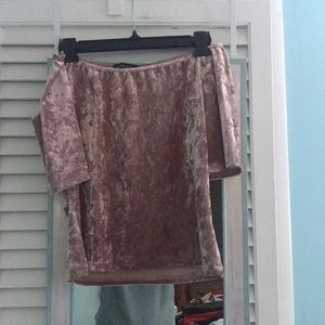 Kendall & Kylie off the shoulder velvet top